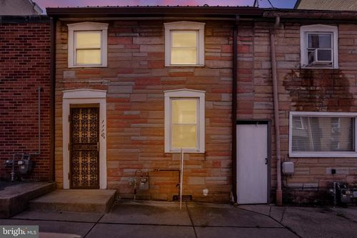 1110 Franklin St, READING, PA, 19602-1302 | Card Image