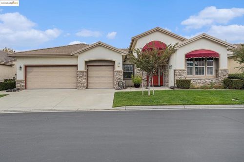 729 Richardson Dr, Brentwood, CA, 94513-6462 | Card Image