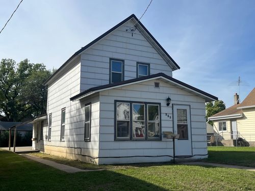 223 5th Ave N, Waite Park, MN, 56387-1141 | Card Image
