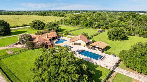 1226 County Road 45, Angleton, TX, 77515-1000 | Card Image