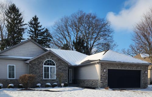 8342 Water Park Dr, Holland, OH, 43528-7848 | Card Image