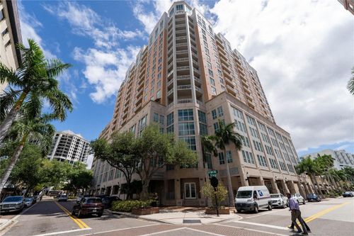 200-1350 Main St, SARASOTA, FL, 34236-5689 | Card Image