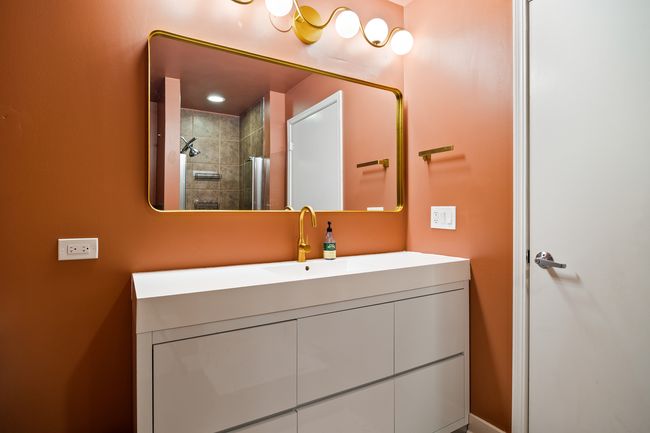 UNIT-402 - 320 21 St St, Condo with 1 bedrooms, 1 bathrooms and 1 parking in CHICAGO IL | Image 23
