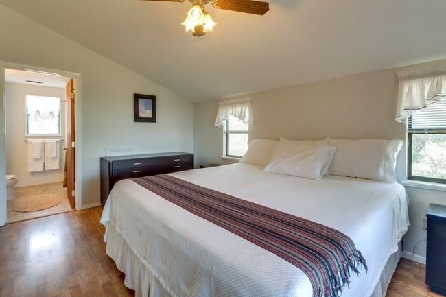 7445 Mcgregor Ln, House other with 3 bedrooms, 3 bathrooms and 3 parking in Dripping Springs TX | Image 15