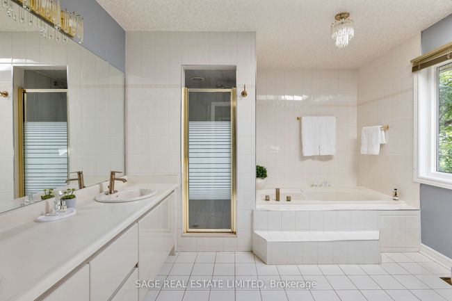 42 Miranda Crt, House other with 6 bedrooms, 5 bathrooms and 2 parking in Thornhill ON | Image 26