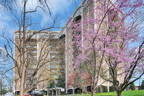 apt-303-4215 Harding Pike, Nashville, TN, 37205-2026 | Card Image