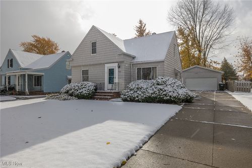 4118 Bexley Blvd, South Euclid, OH, 44121-2711 | Card Image