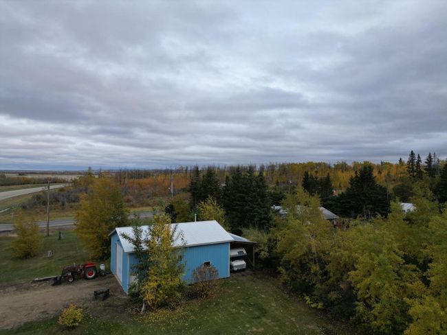 5126 49 Th Ave, House other with 4 bedrooms, 2 bathrooms and 6 parking in Wanham AB | Image 24