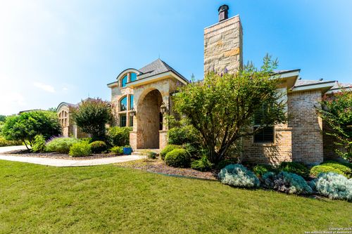 200 Menger Spgs, Boerne, TX, 78006-7216 | Card Image