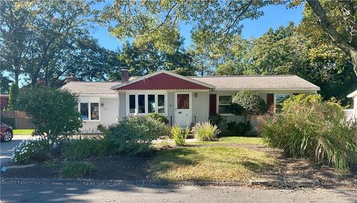 61 Calderwood Dr, Warwick, RI, 02886-2309 | Card Image