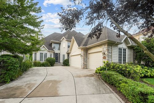 3592 Scottsdale Cir, Naperville, IL, 60564-4628 | Card Image