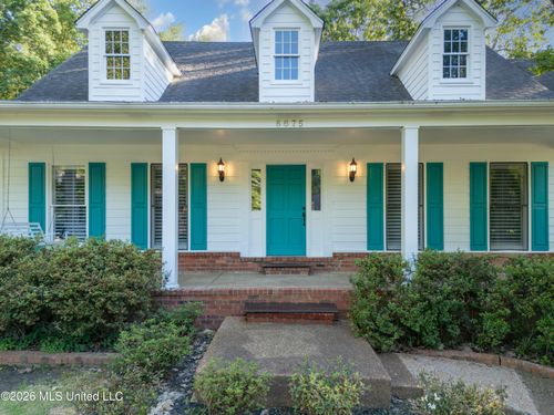 8675 Cedar Farms Dr, Cordova, TN, 38016-6141 | Card Image