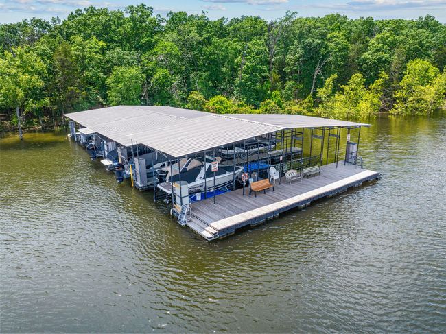 Boat dock with swim platform | Image 55