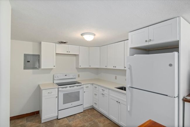 APT-7 - 2 Lagrange St, Condo with 2 bedrooms, 1 bathrooms and 1 parking in Boston MA | Image 11