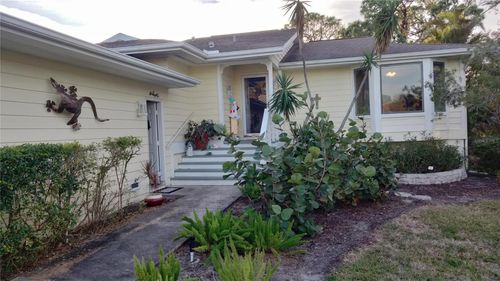 1030 Lake Avoca Drive, TARPON SPRINGS, FL, 34689 | Card Image