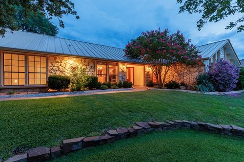 2820 Aurora, Horseshoe Bay, TX, 78657-5711 | Card Image