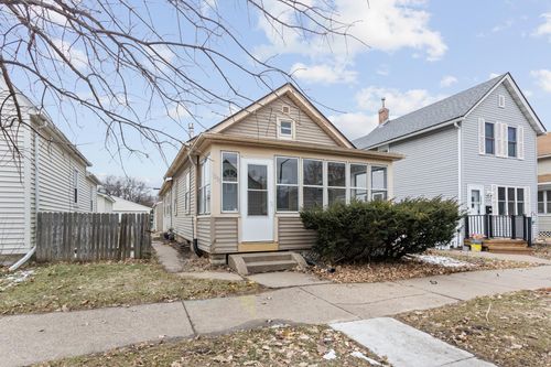 1231 Woodbridge St, Saint Paul, MN, 55117-4443 | Card Image
