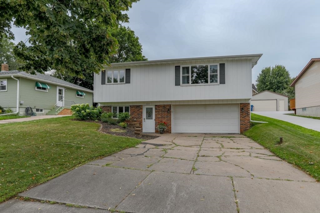 Brown St, Wausau, WI 54403