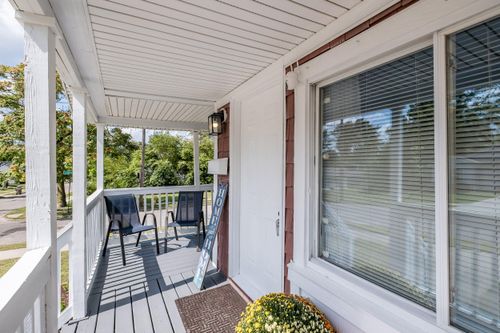 187 Wall St, Pontiac, MI, 48342-3165 | Card Image