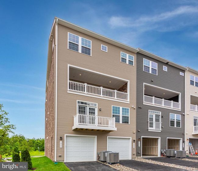 A - 10746 Presidential Pkwy, Home with 3 bedrooms, 3 bathrooms and null parking in UPPER MARLBORO MD | Image 4