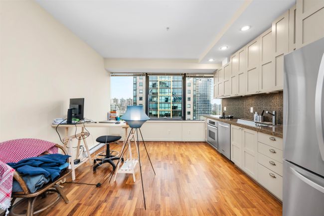 1512 - 1333 W Georgia Street, Condo with 0 bedrooms, 1 bathrooms and 1 parking in Vancouver BC | Image 3