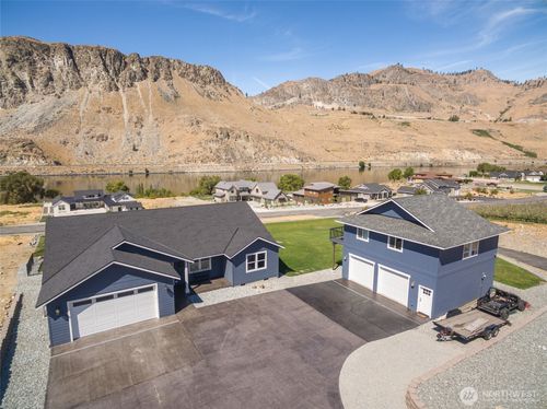 15 E Shore Ct, Orondo, WA, 98843-9802 | Card Image
