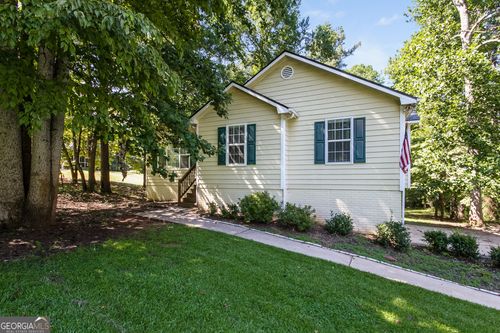 95-40 Richmond Pl, Newnan, GA, 30265-3803 | Card Image