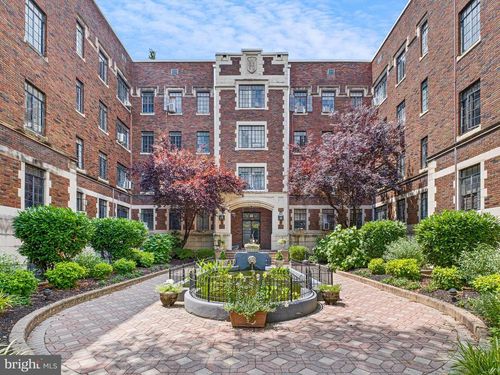 8-1305 N Broom St, WILMINGTON, DE, 19806-4228 | Card Image