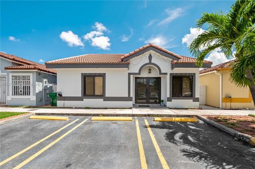 90-9046 Nw 121st Ter, Hialeah Gardens, FL, 33018-4173 | Card Image