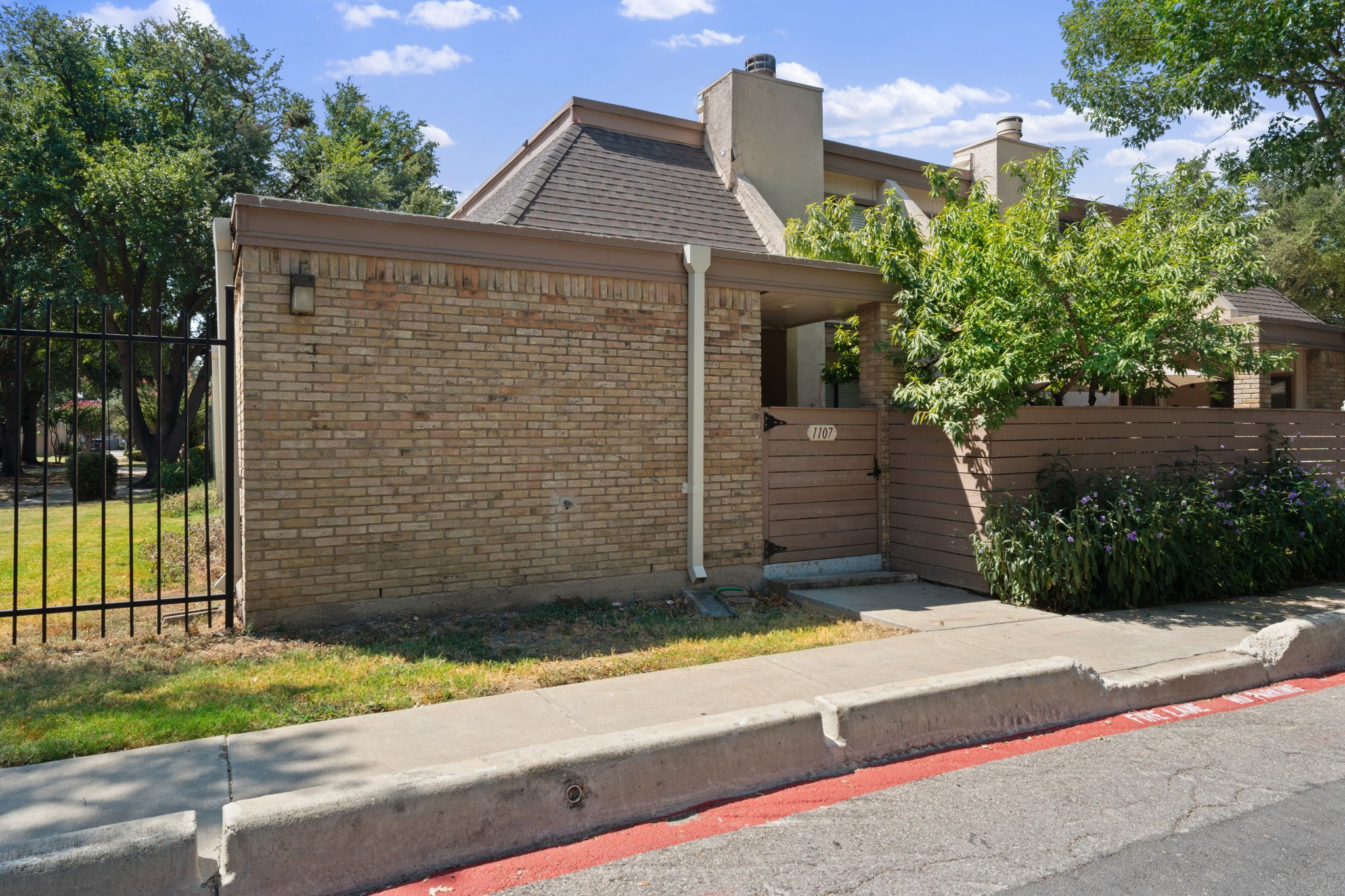 Residential Lease in Dallas 3