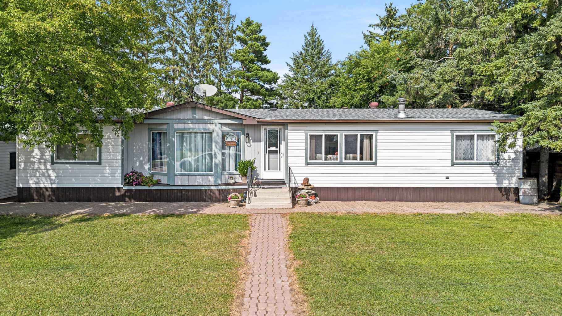 Residential in Kitscoty 3
