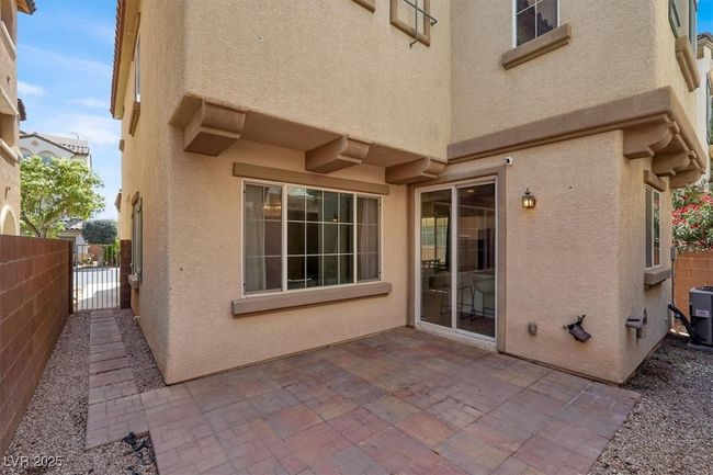 Backyard Patio | Image 25