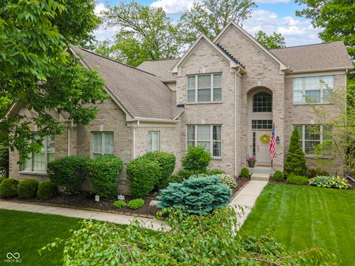6556 Bainbridge Way, Zionsville, IN, 46077-8543 | Card Image