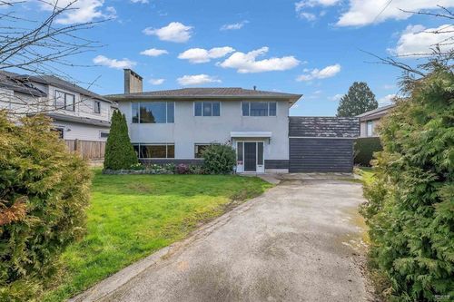 8620 Camden Cres, Richmond, BC, V7C3G4 | Card Image