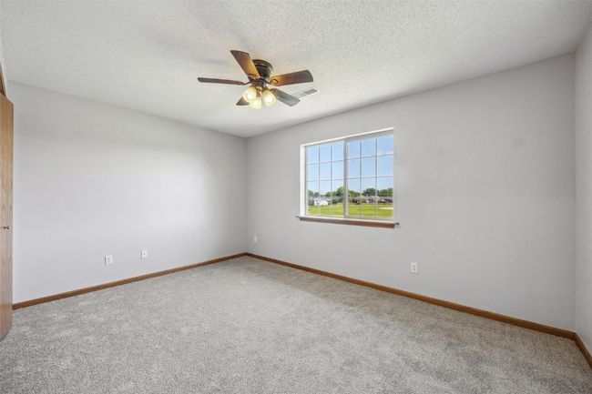 UNIT-11 - 620 Colton Cir Ne, Condo with 2 bedrooms, 1 bathrooms and null parking in Cedar Rapids IA | Image 12