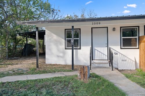 1009 Canton, San Antonio, TX, 78202-3206 | Card Image