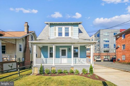 3107 9th Rd N, ARLINGTON, VA, 22201-2125 | Card Image