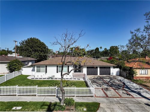 812 N Euclid St, Fullerton, CA, 92832-1010 | Card Image