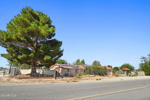 9555 E Avenue T14, Littlerock, CA, 93543-3505 | Card Image