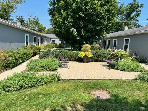 apt-2-106 Scranton Ave, Lake Bluff, IL, 60044-2549 | Card Image