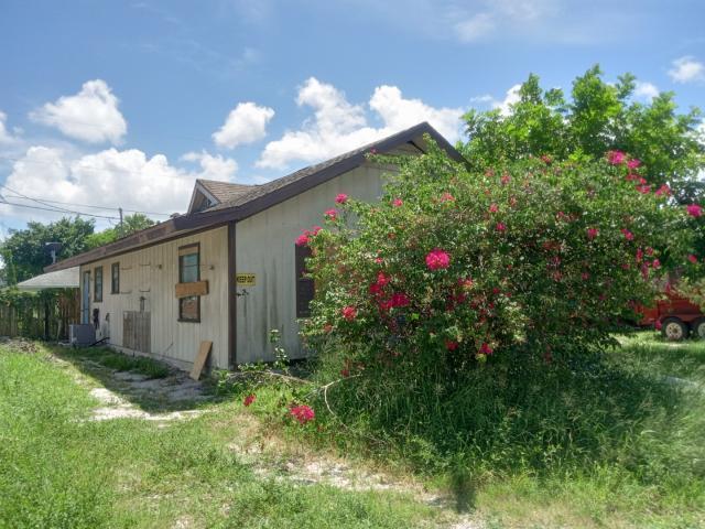 13th Ln, Vero Beach, FL 32962