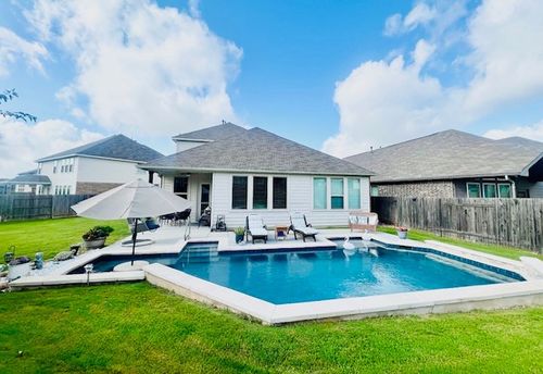 140 Coral Berry Dr, Buda, TX, 78610-5287 | Card Image