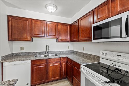 unit-320-5383 Indian River Dr, Las Vegas, NV, 89103-8706 | Card Image