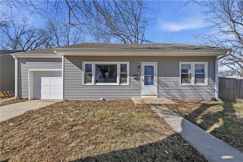 307 S 26th St, Lexington, MO, 64067-1922 | Card Image