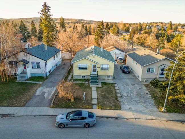 1506 23 Avenue Nw, Home with 3 bedrooms, 2 bathrooms and 1 parking in Calgary AB | Image 6