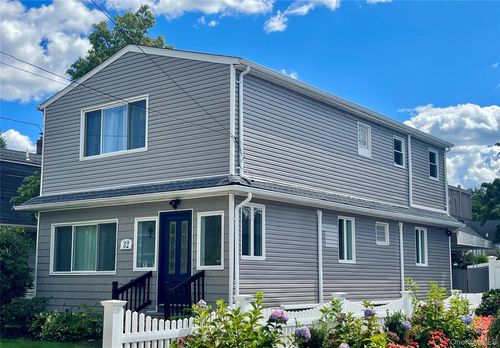 32 Beechwood St, Farmingdale, NY, 11735-2351 | Card Image