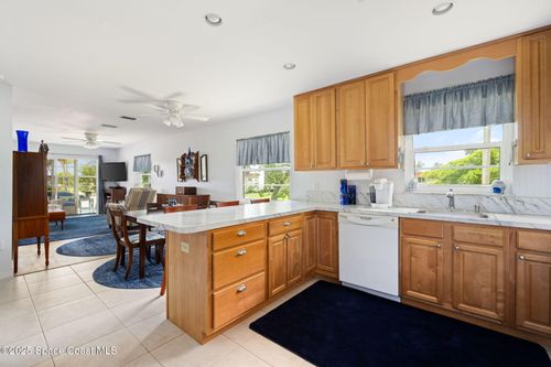 apt-201-61 Woodland Dr, VERO BEACH, FL, 32962-3769 | Card Image