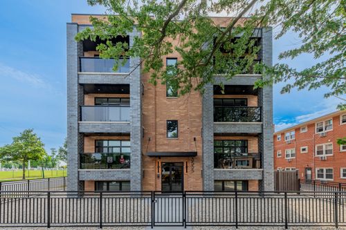 3n-6519 W Addison Street, Chicago, IL, 60634 | Card Image