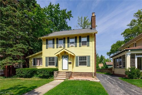 2955 Essex Rd, Cleveland Heights, OH, 44118-3533 | Card Image