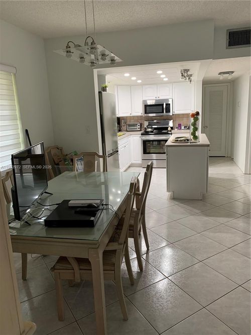 apt-1-1501 Arthur St, Hollywood, FL, 33020-3762 | Card Image